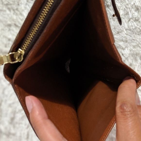 Louis Vuitton wallet - Picture 3 of 8